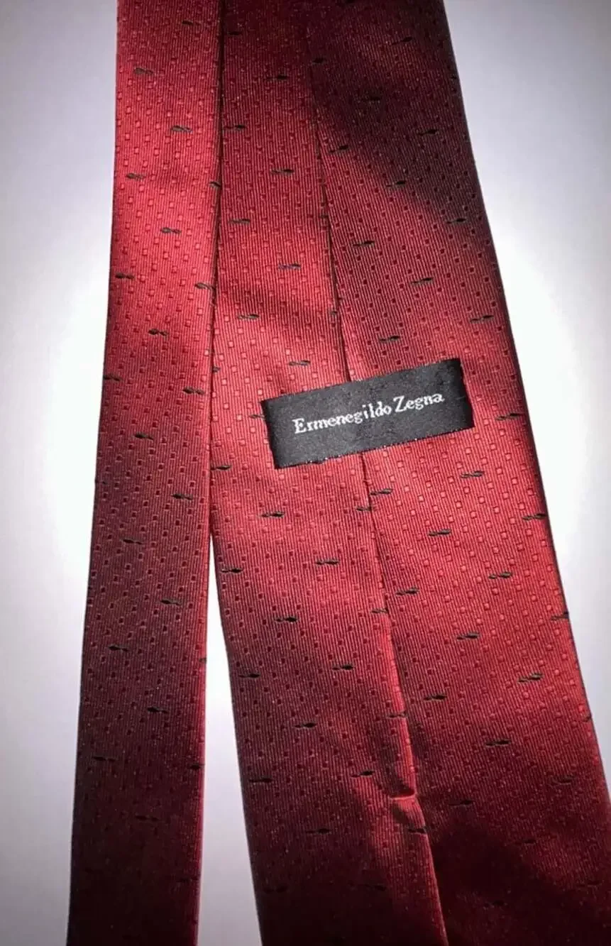 Ermenegildo Zegna Silk Tie in Red with Micro Dot Pattern